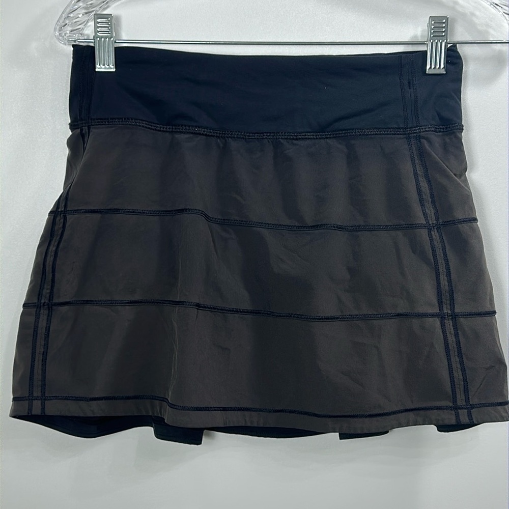 Lululemon Pace Rival Olive Greens skort size 2 tall.